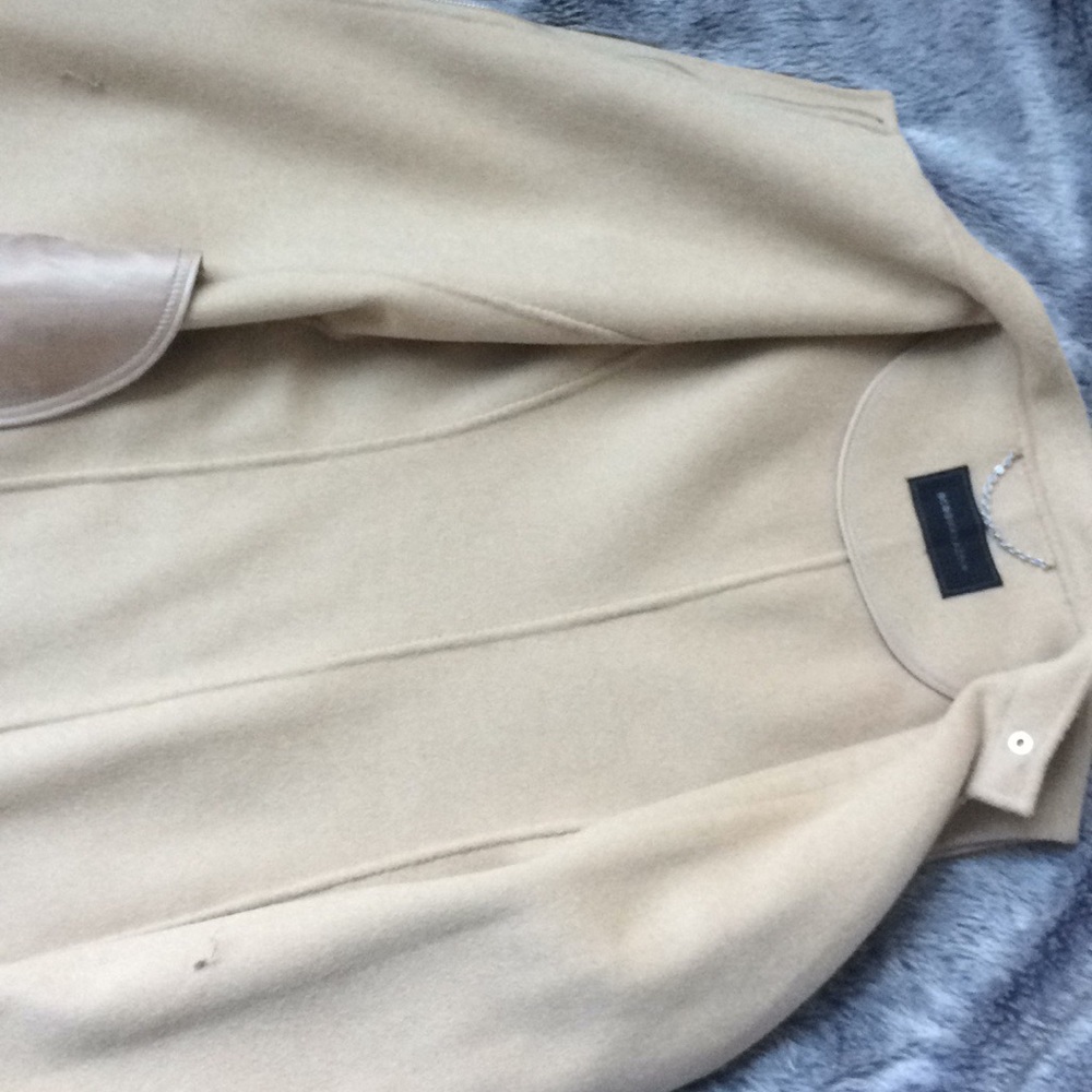 ✨SOLD✨ BCBG London Long Vest - Picture 4 of 7